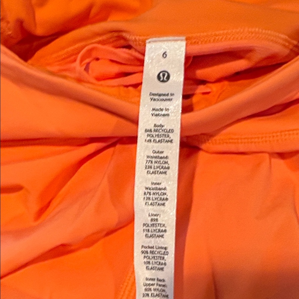 Lululemon Speed Up Peach 4” lined Shorts NWT - Picture 4 of 5